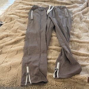 Todd Snyder Black, Tan, and White Houndstooth Joggers